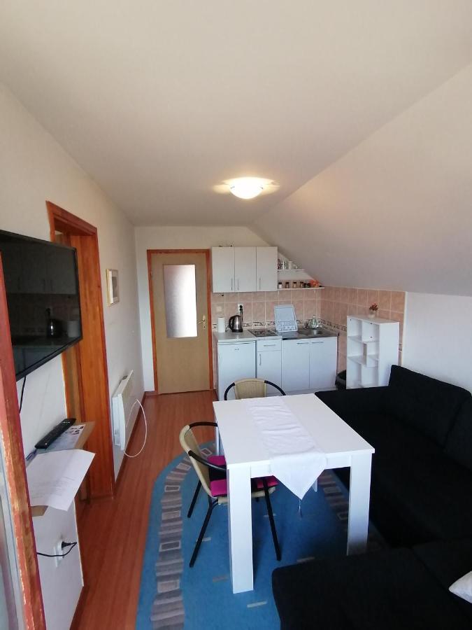 Ferienwohnung Sweet House Pale Exterior foto